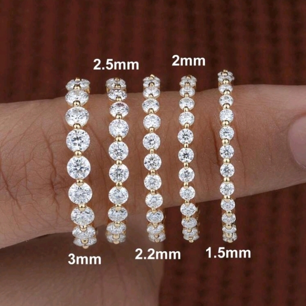 SS 925  Silver  Elegant Zirconia Women's Ring 2 mm